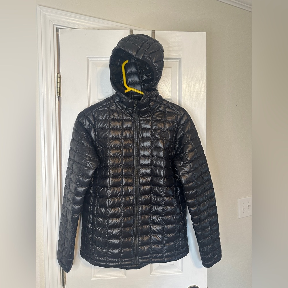 WOMEN'S THERMOBALL ECO HOODIE